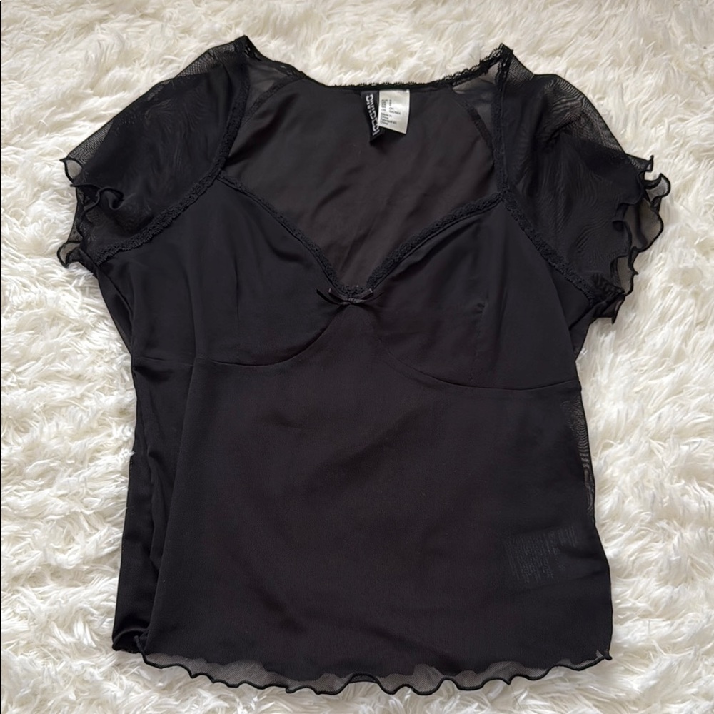 H&M Black Ruffled Short Sleeve Blouse
